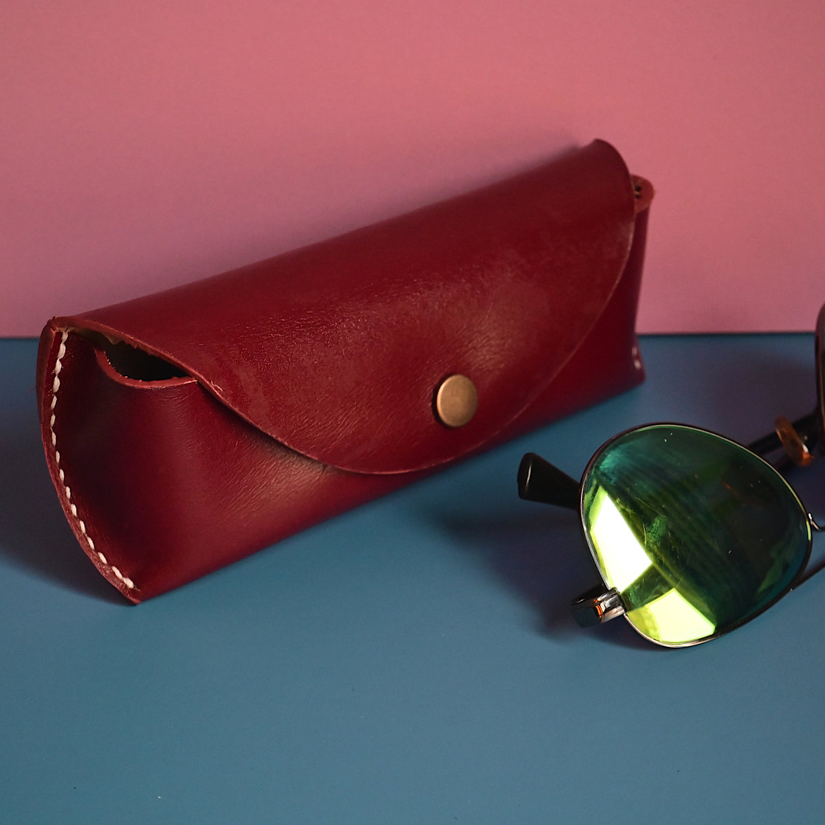 Hand-Stitched Top-Grain Leather Glasses Case – Artisan Crafted, Burgundy Red