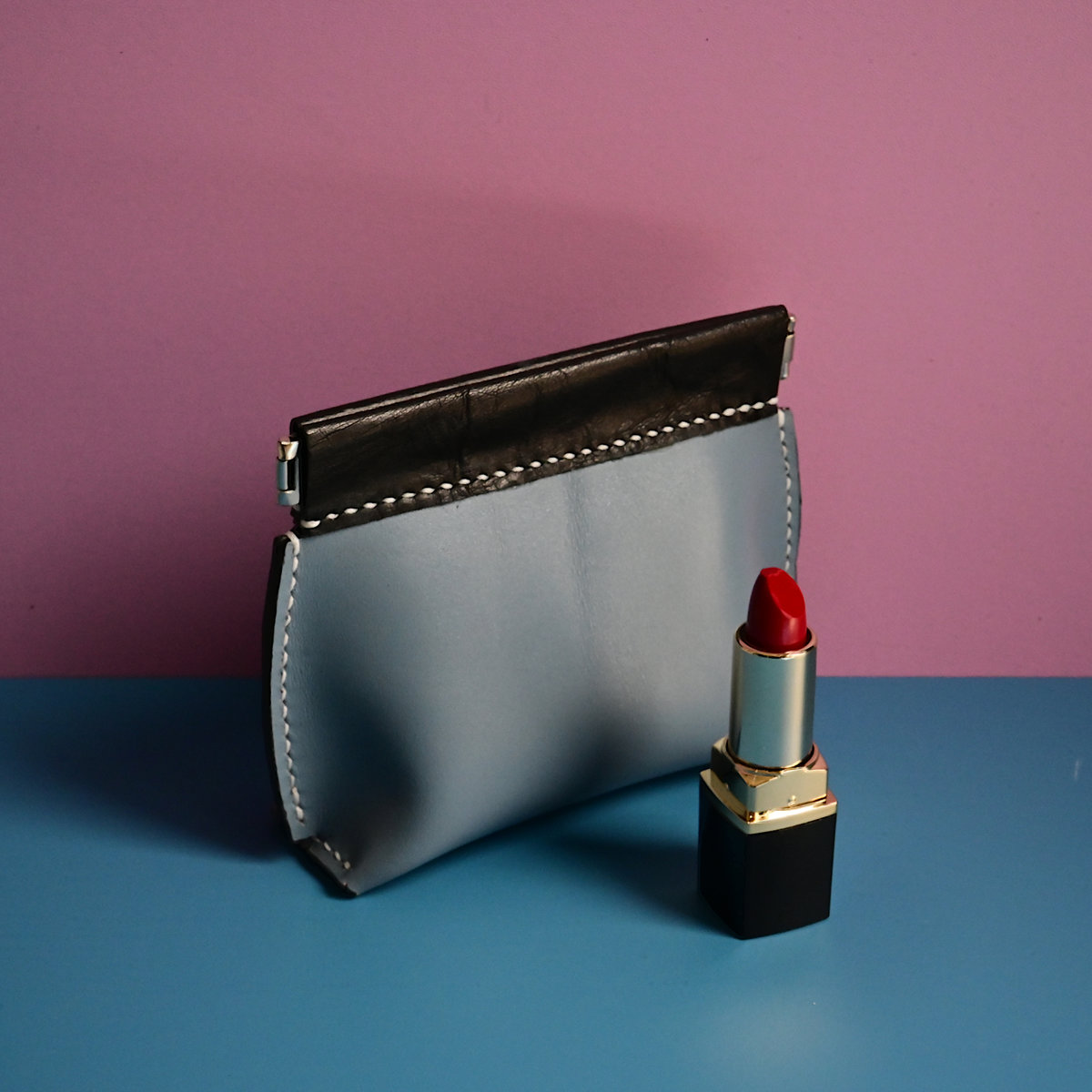 The Sky Blue Compact Pouch – Hand-Sewn Top-Grain Leather - Image 3